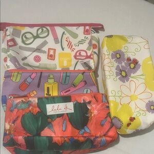 NWOT Clinique Cosmetic Bag Set Lot